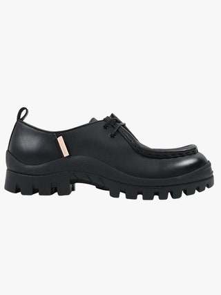 Image may contain Clothing Footwear Shoe and Sneaker